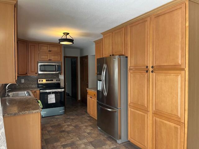 1548 Woodside Road Muskegon, MI 49441 - Photo 3 of 30 IMG_8457