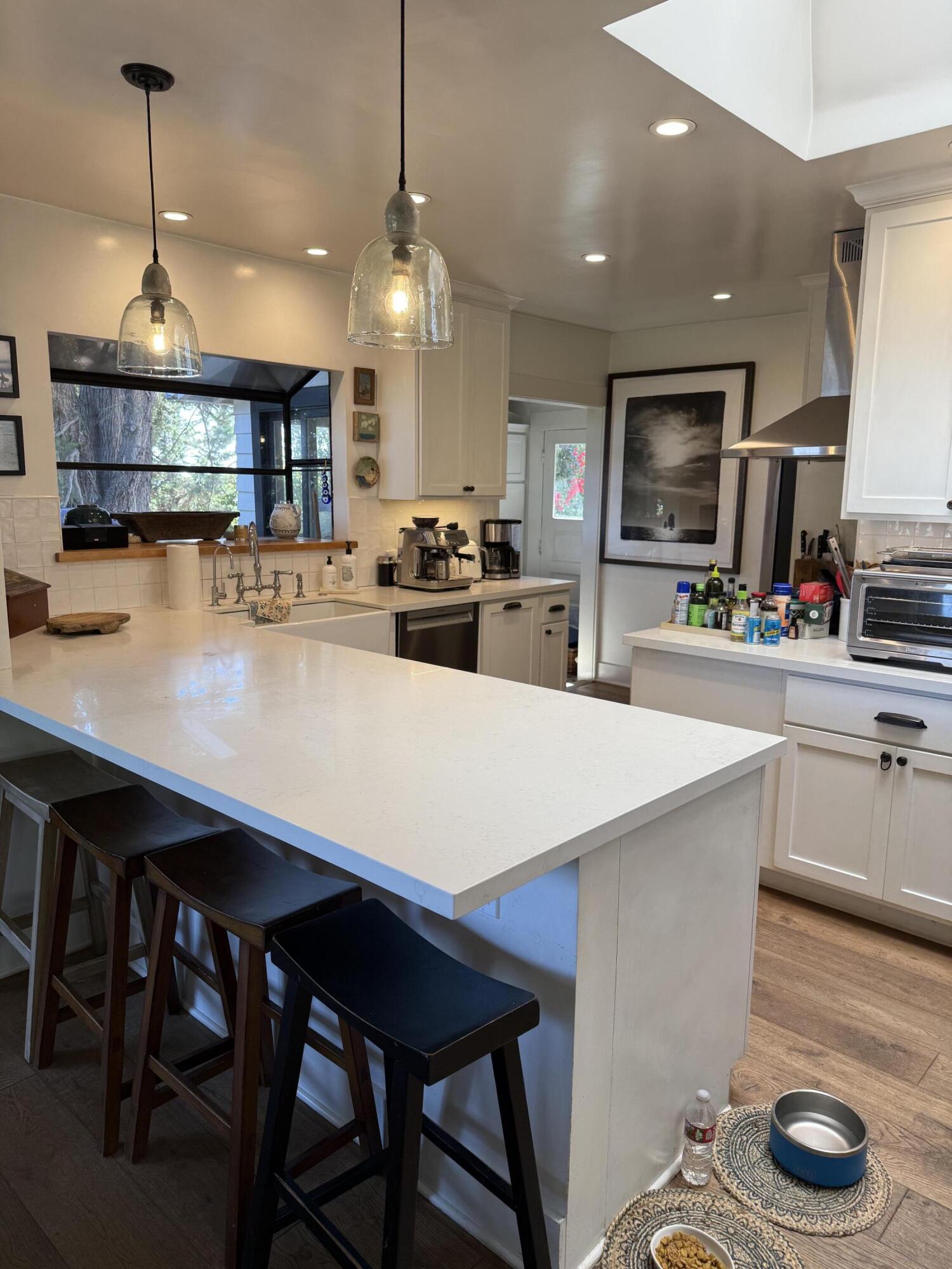 711 Moreno Road Santa Barbara, CA 93103 - Photo 7 of 16 IMG_1748