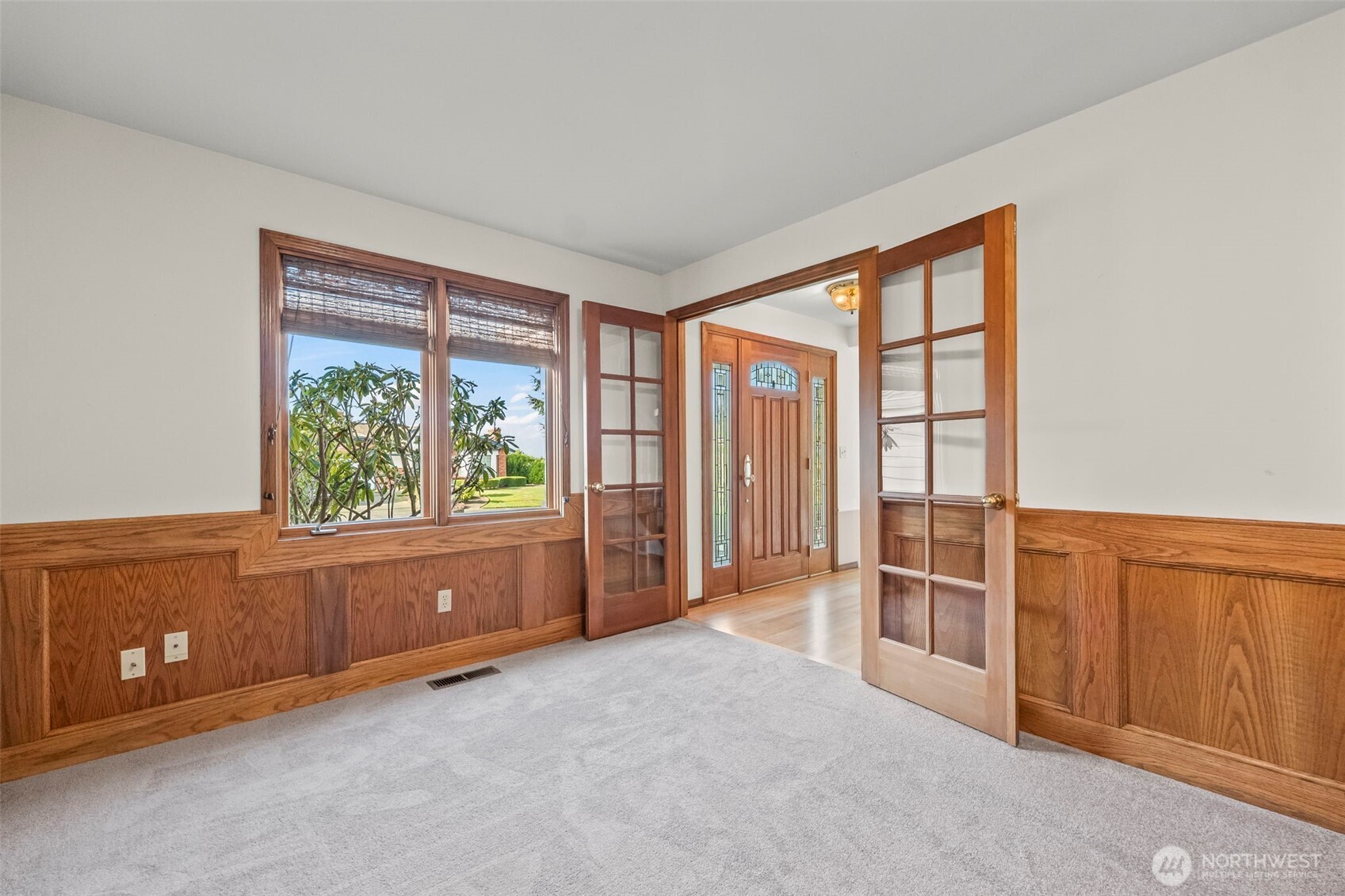 13711 65th Place West Edmonds, WA 98026 - Photo 19 of 40