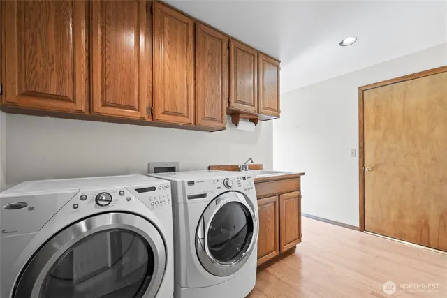 $1,150,000 | 13711 65th Place West, Edmonds, WA 98026