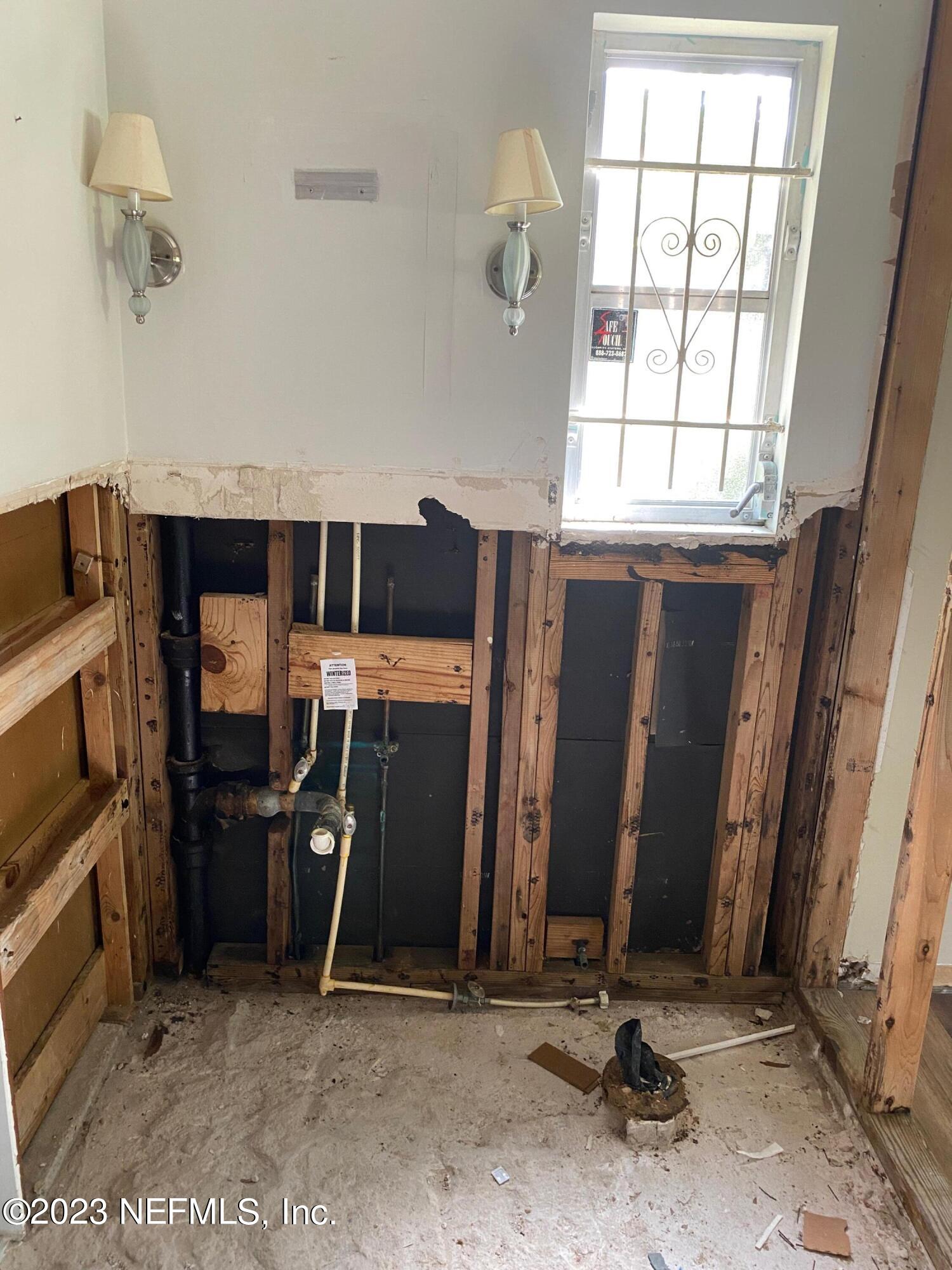 2827 Ribault Scenic Drive Jacksonville, FL 32208 - Photo 18 of 24 a view of a storage & utility room