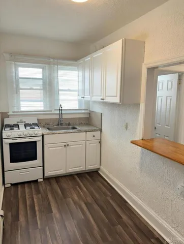 $1,875 | 7 South Atlantic Street, Bay Shore, NY 11706