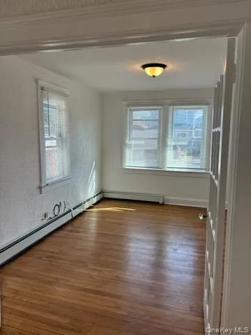 $1,875 | 7 South Atlantic Street, Bay Shore, NY 11706