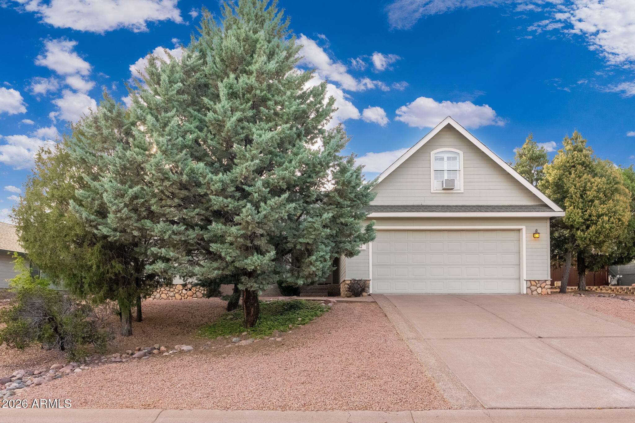 512 N Eagle Ridge Rd - 01