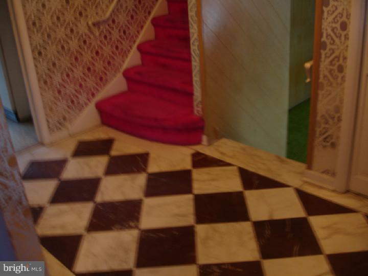 307 Old Farm Road Wyncote, PA 19095 - Photo 3 of 21 Foyer