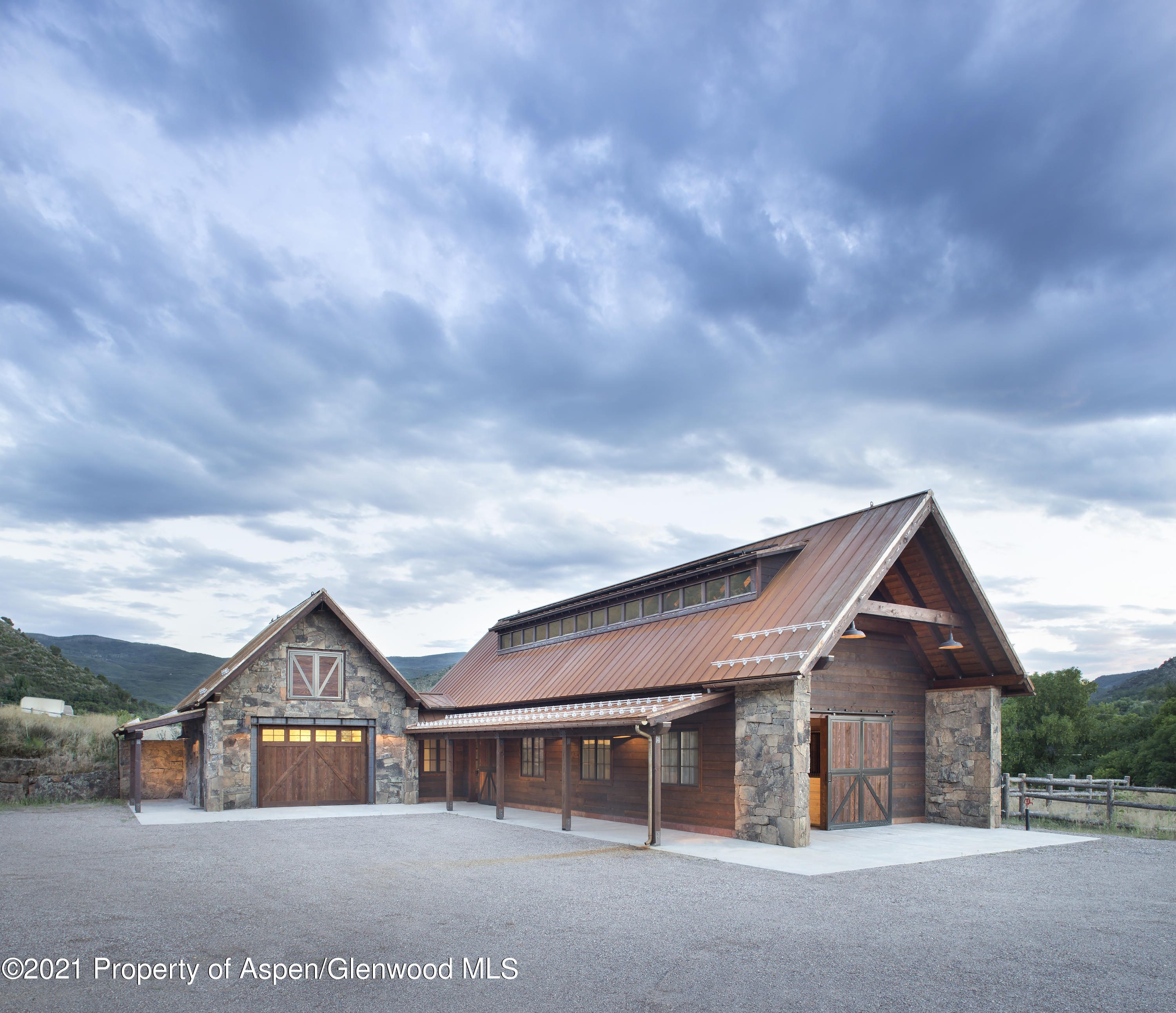 902-904 West Sopris Creek Road Basalt, CO 81621 - Photo 4 of 19 Barn 2