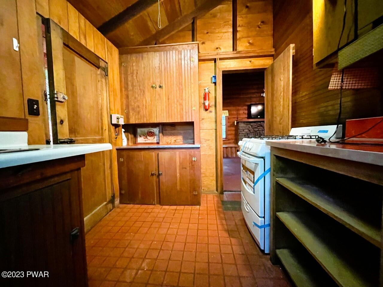 90 Pleasant Valley Road Starrucca, PA 18462 - Photo 10 of 26