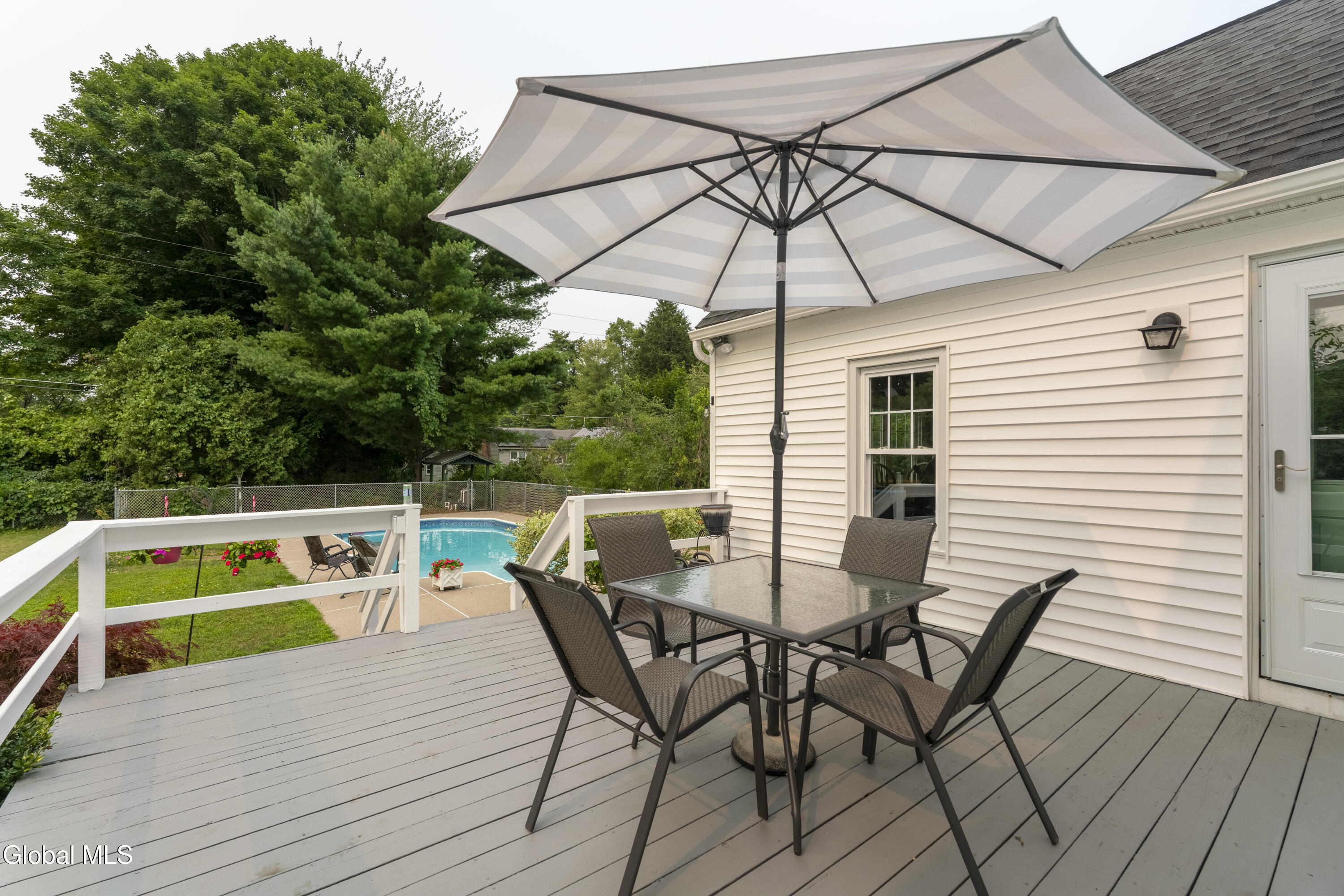 27 Pershing Road Queensbury, NY 12804 - Photo 24 of 28 27 Pershing-33