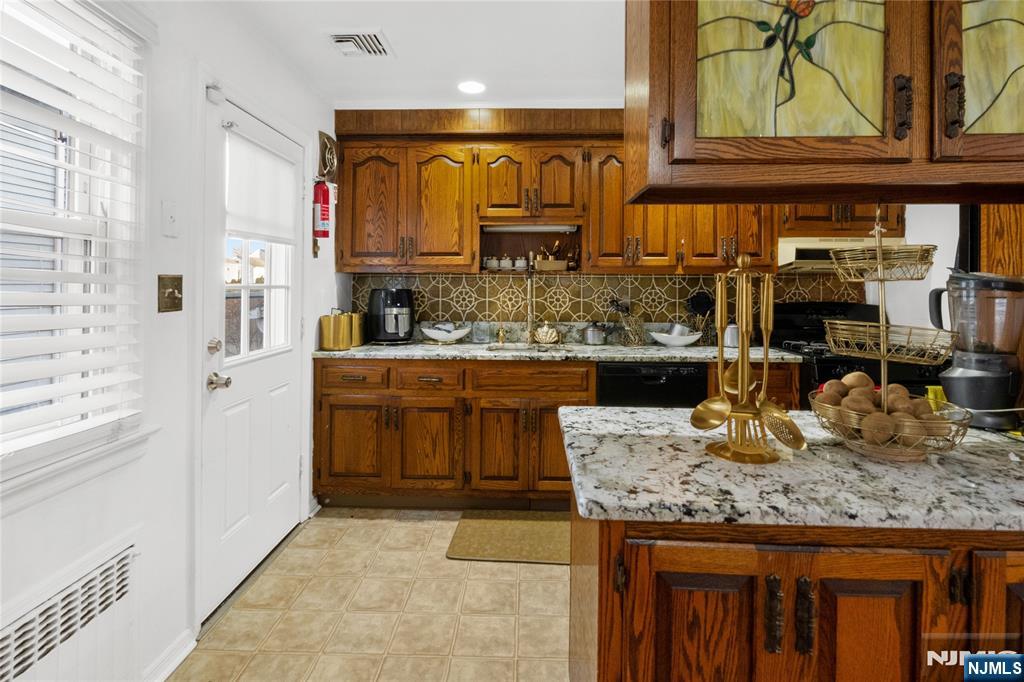 163 Grove Street Lodi, NJ 07644 - Photo 7 of 32