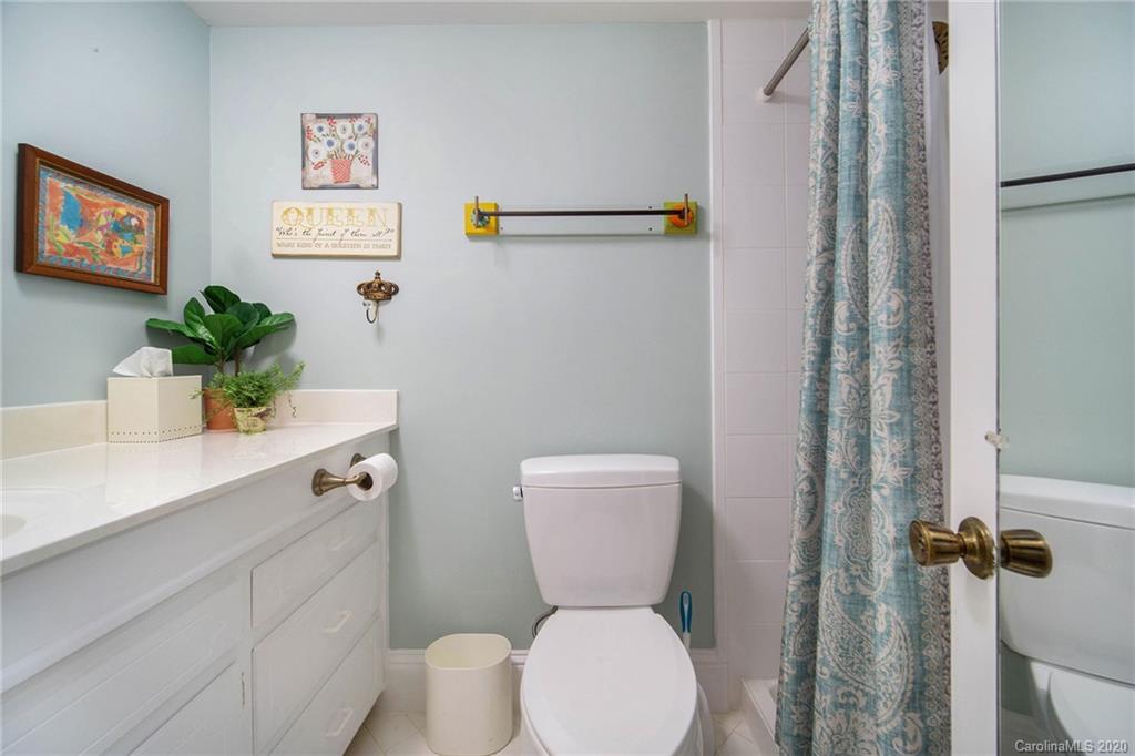 4527 Gaynor Road, Unit 104 Charlotte, NC 28211 - Photo 22 of 28 Gallery Image 22