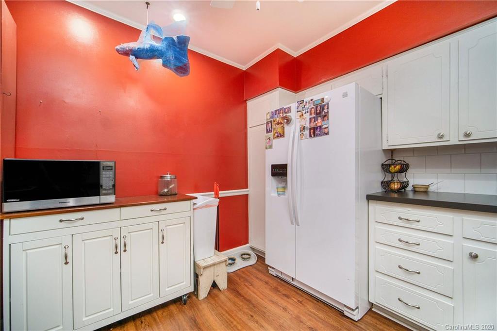 4527 Gaynor Road, Unit 104 Charlotte, NC 28211 - Photo 6 of 28 Gallery Image 6