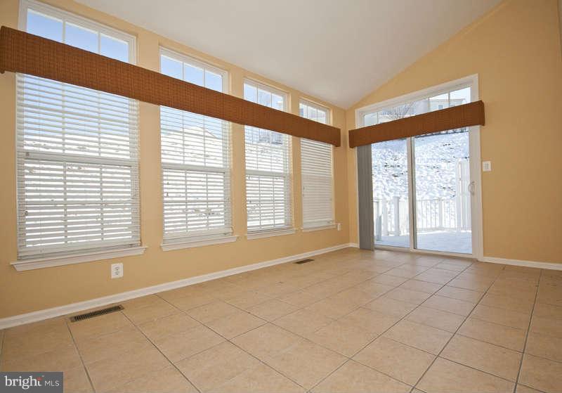 8516 Meadowsweet Road, Unit 8516 Baltimore, MD 21208 - Photo 8 of 22 Family Room