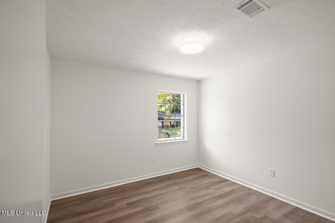 92 Fern Valley Road Brandon, MS 39042 - Photo 23 of 29 IMG_1465