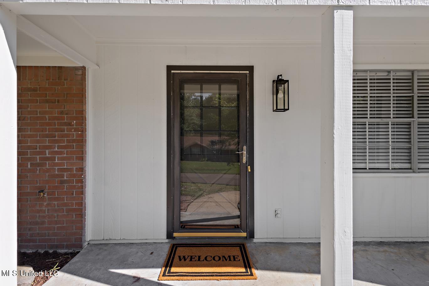 92 Fern Valley Road Brandon, MS 39042 - Photo 5 of 29 IMG_1447