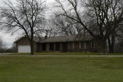 6366 East Carpenter Road Flint, MI 48506 - Photo 1 of 16 20265452.JPG