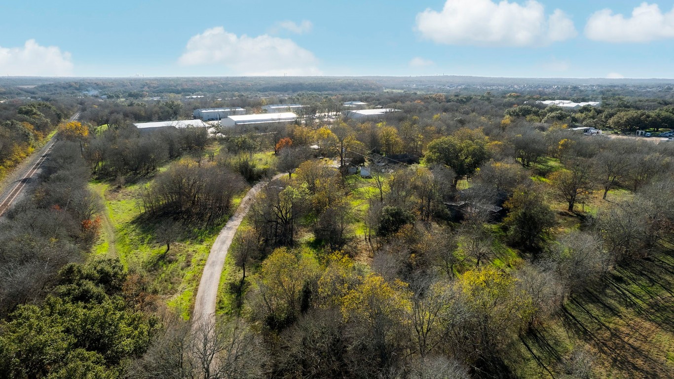 12406 Wirth Drive Manchaca, TX 78652 - Photo 21 of 27 a view of a city