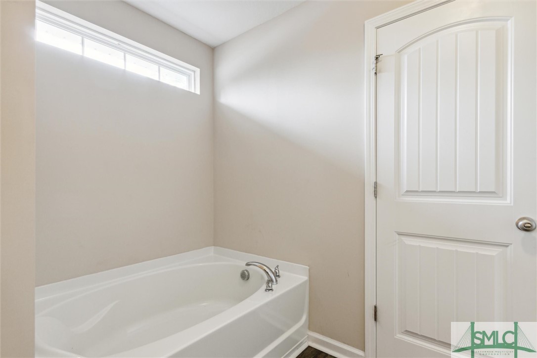 205 Sterling Drive Rincon, GA 31326 - Photo 28 of 43 Primary bathroom garden tub