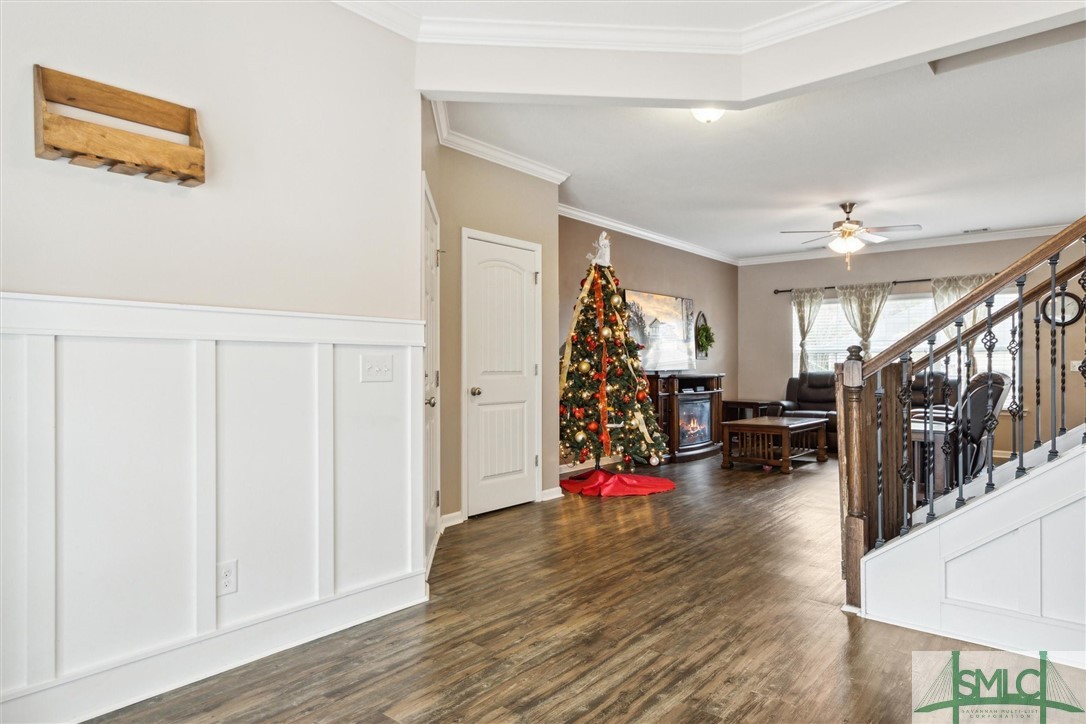 205 Sterling Drive Rincon, GA 31326 - Photo 7 of 43 Decorative board and batten trim in dining room