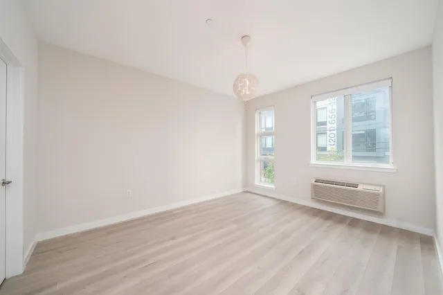 $2,300 | 16 Bennett Street, Unit 504, Jersey City, NJ 07304