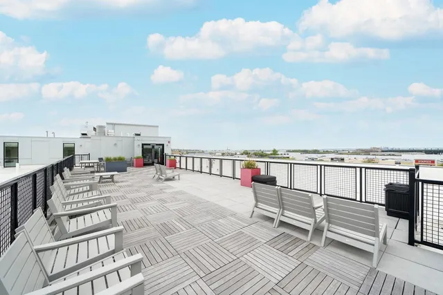 $2,300 | 16 Bennett Street, Unit 504, Jersey City, NJ 07304