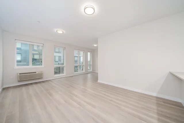 $2,300 | 16 Bennett Street, Unit 504, Jersey City, NJ 07304