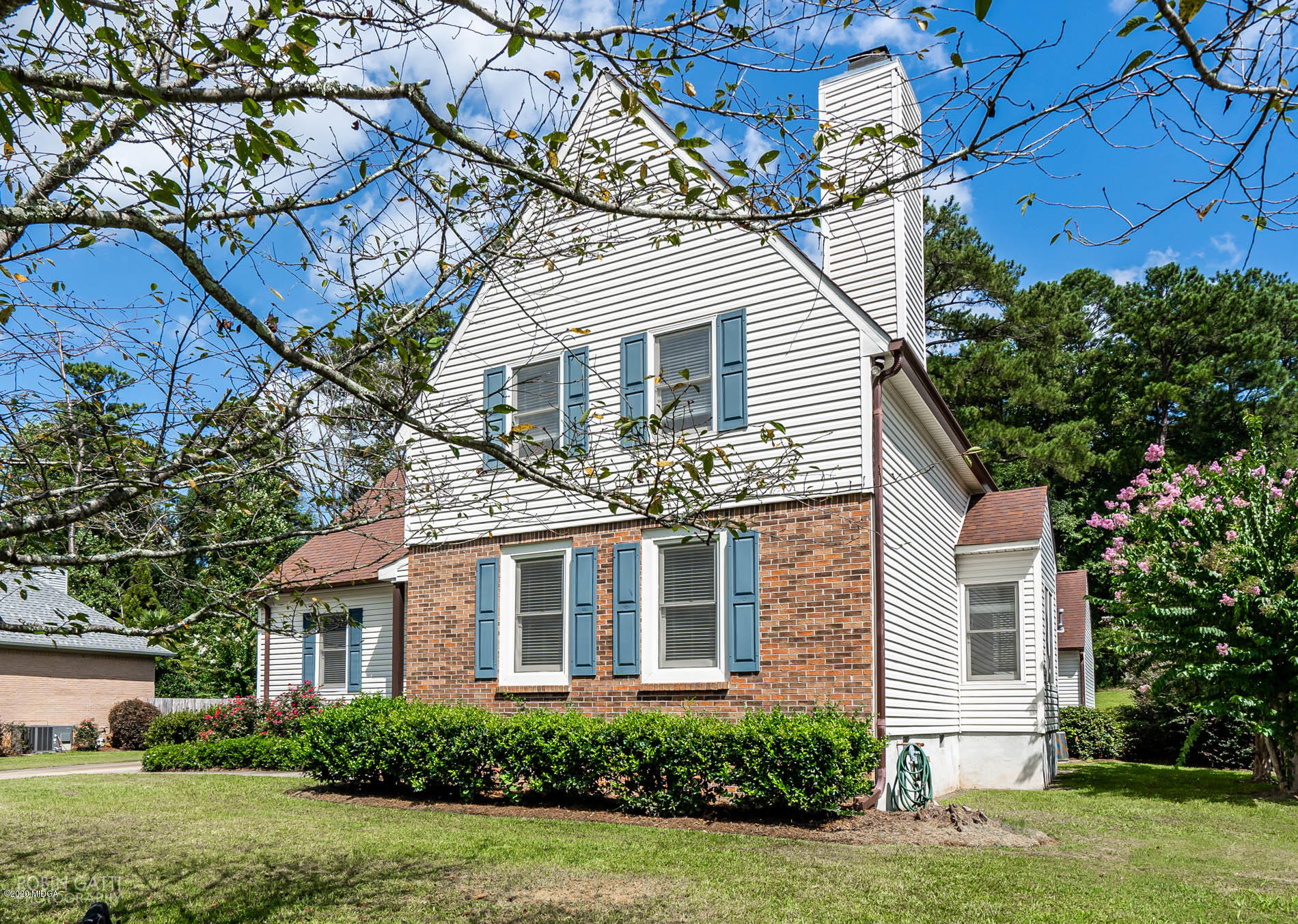 190 Rivoli Landing Macon, GA 31210 - Photo 2 of 32 01-DSC07705