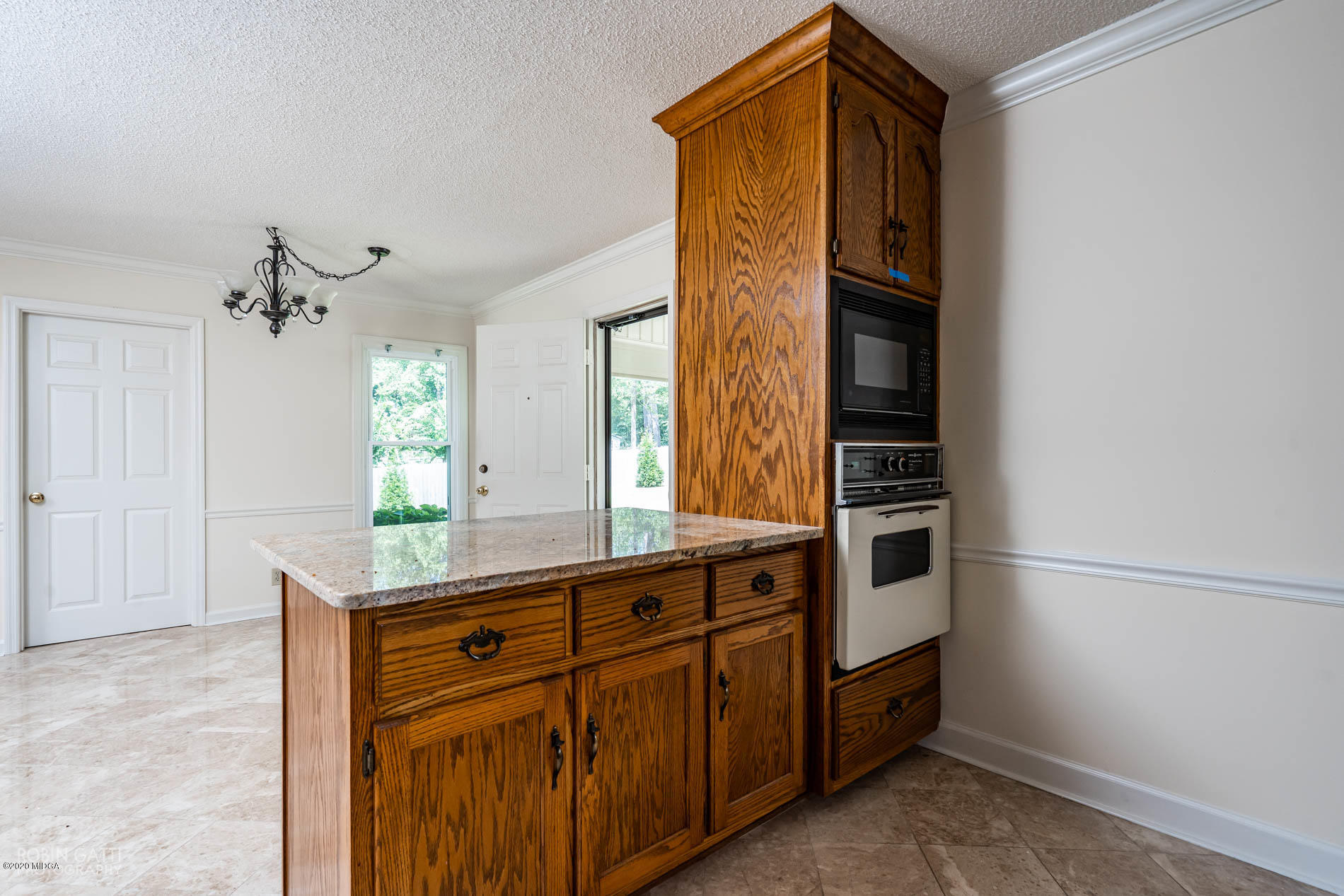 190 Rivoli Landing Macon, GA 31210 - Photo 17 of 32 17-DSC07683
