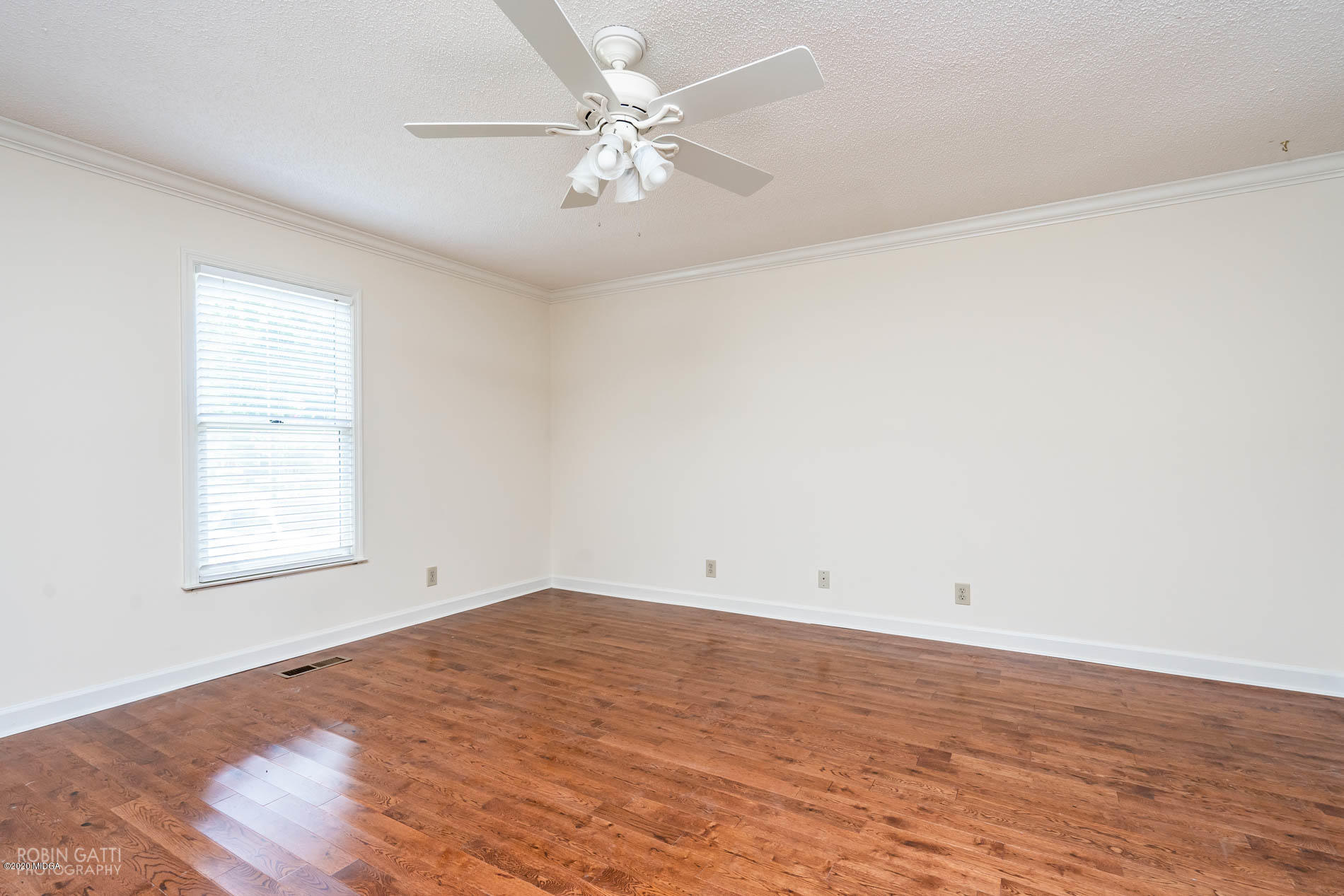 190 Rivoli Landing Macon, GA 31210 - Photo 5 of 32 05-DSC07658