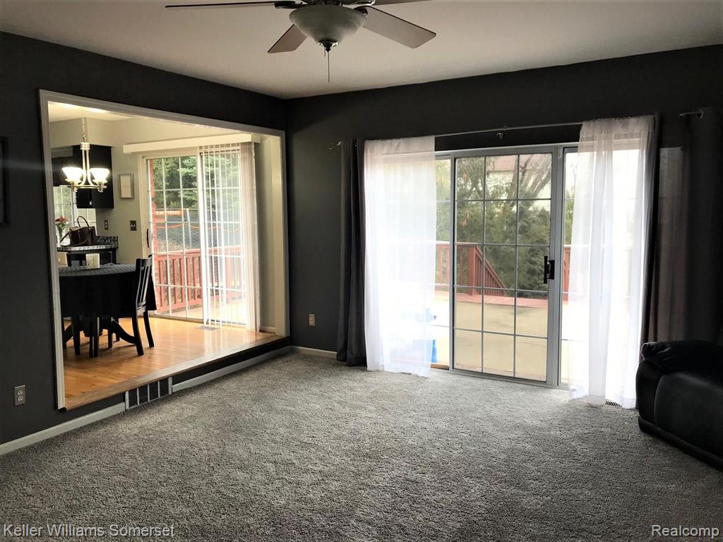 222 Saxon Court Rochester Hills, MI 48307 - Photo 13 of 24