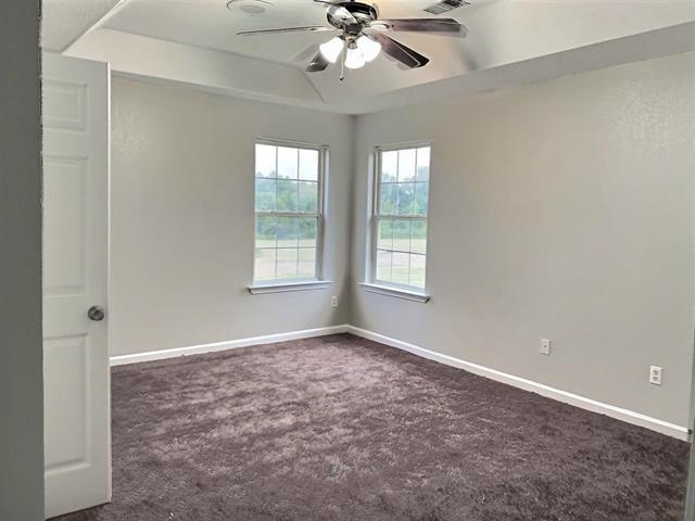 871 Ruby Creek Cove Memphis, TN 38109 - Photo 11 of 16 a view of an empty room with a window