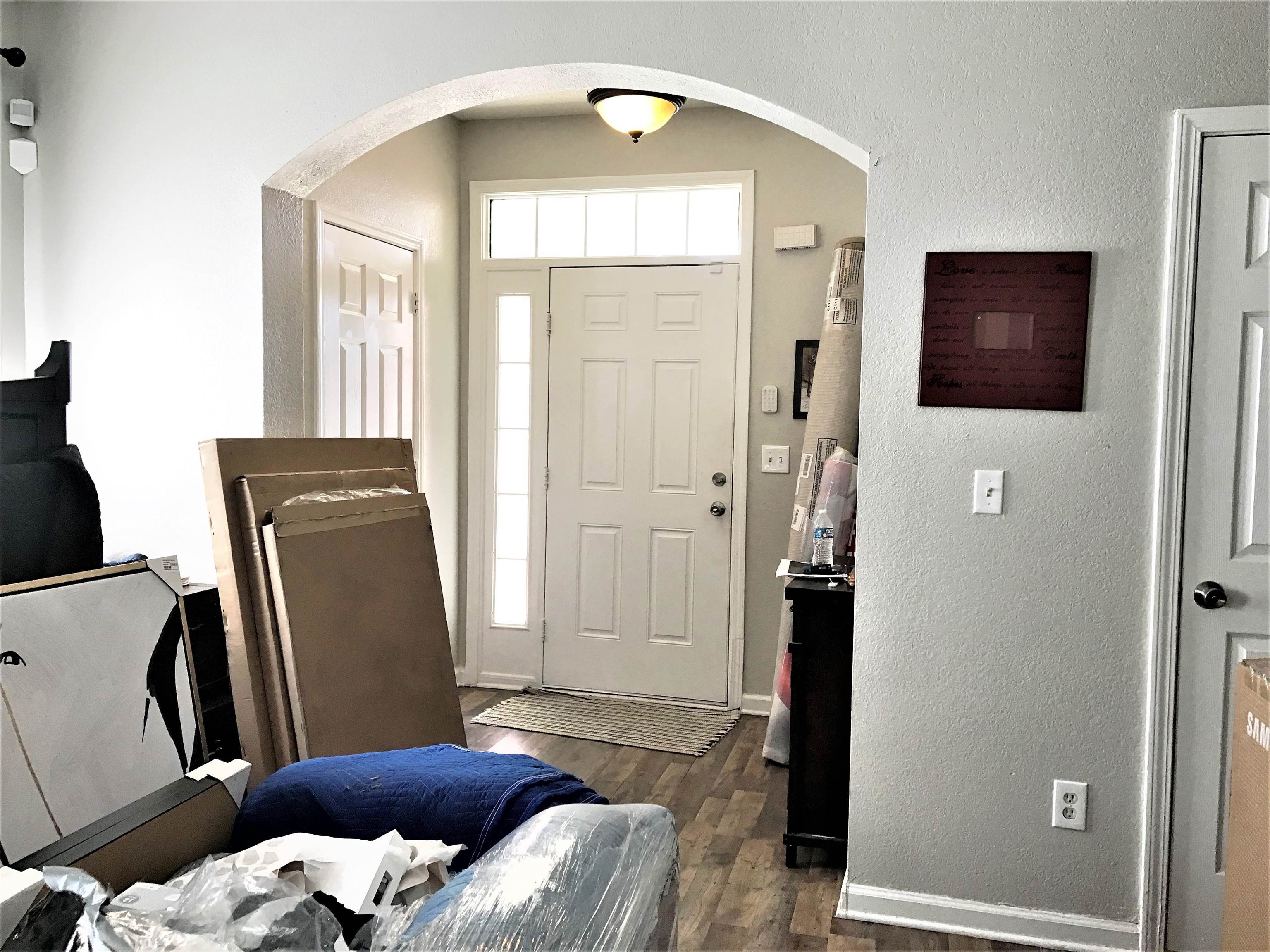 871 Ruby Creek Cove Memphis, TN 38109 - Photo 3 of 16 a bedroom with a bed and a mirror