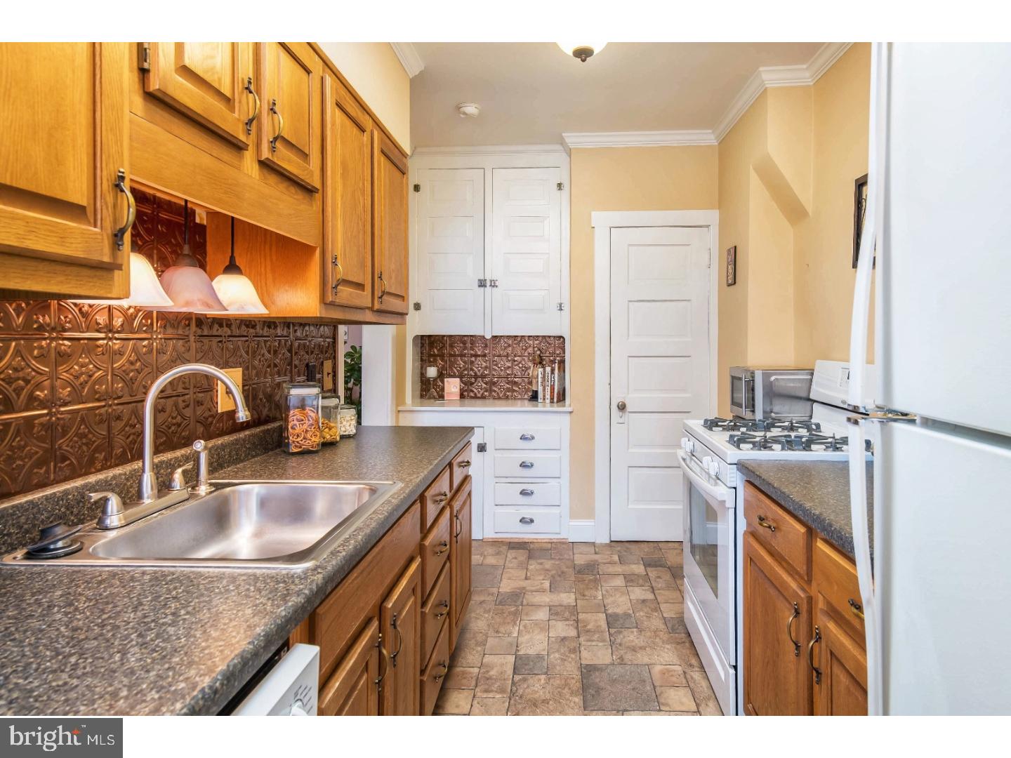 386 Sunset Road West Reading, PA 19611 - Photo 10 of 21