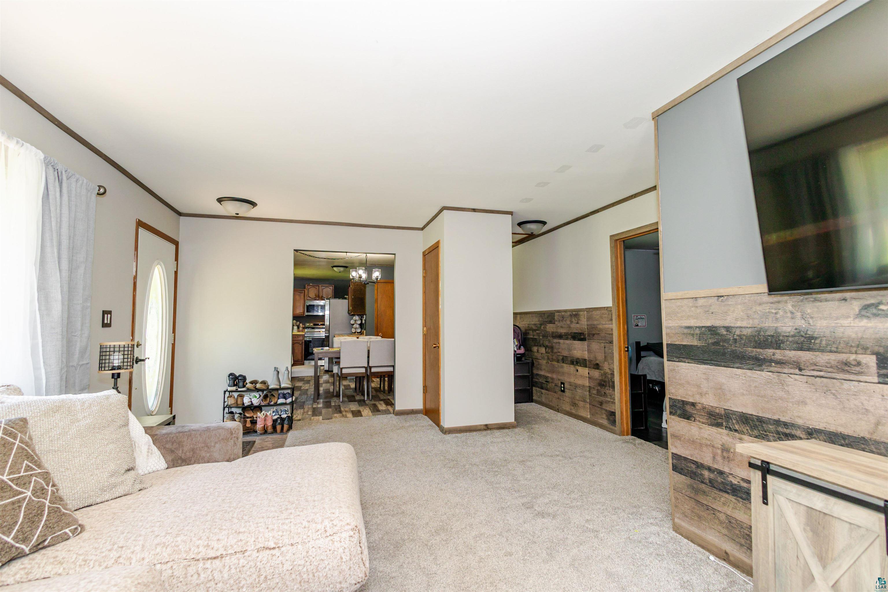 5539 South Darrow Road Superior, WI 54880 - Photo 6 of 19