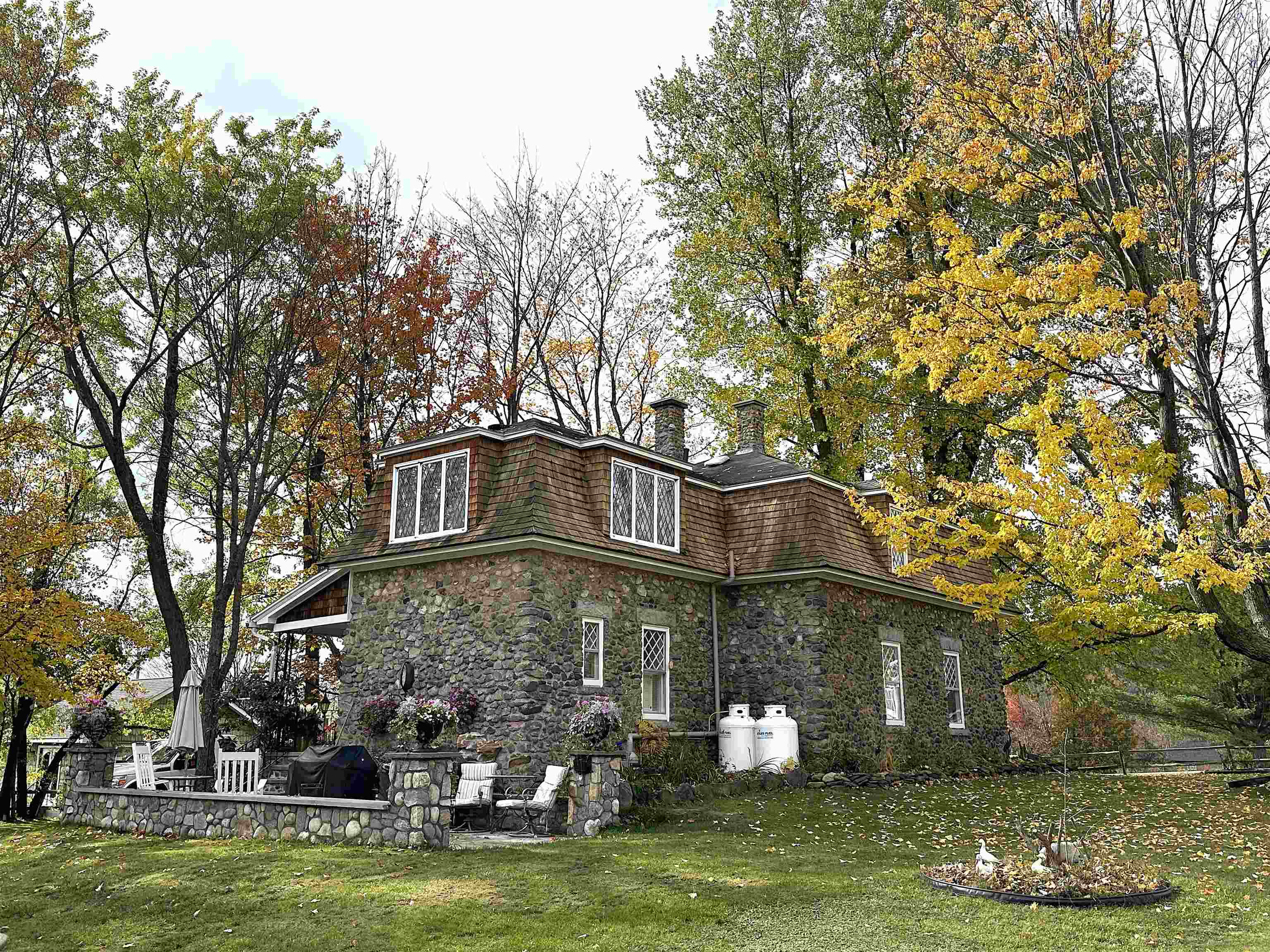 704 Hillside Avenue Berlin, NH 03570 - Photo 2 of 49