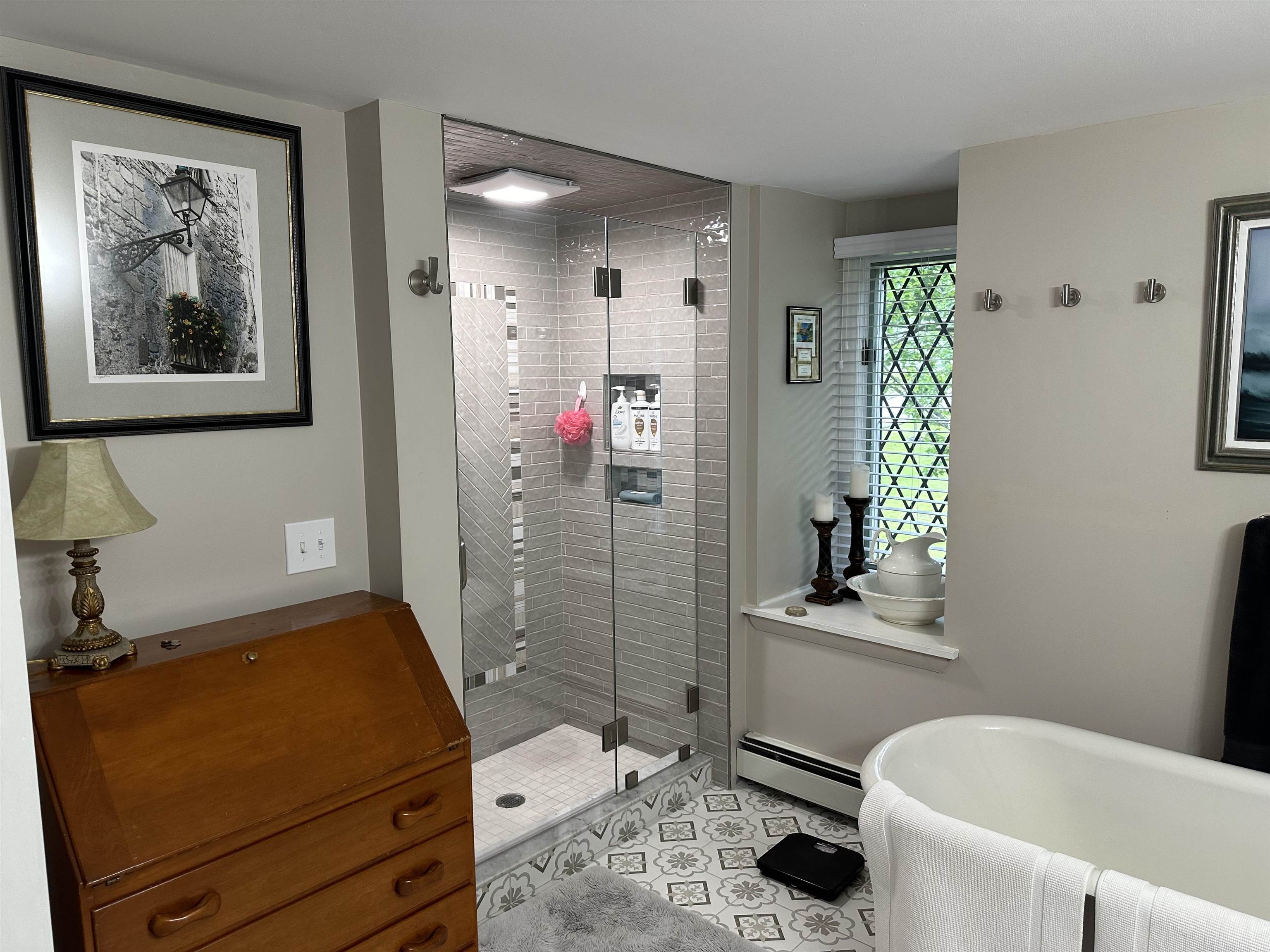 704 Hillside Avenue Berlin, NH 03570 - Photo 27 of 49