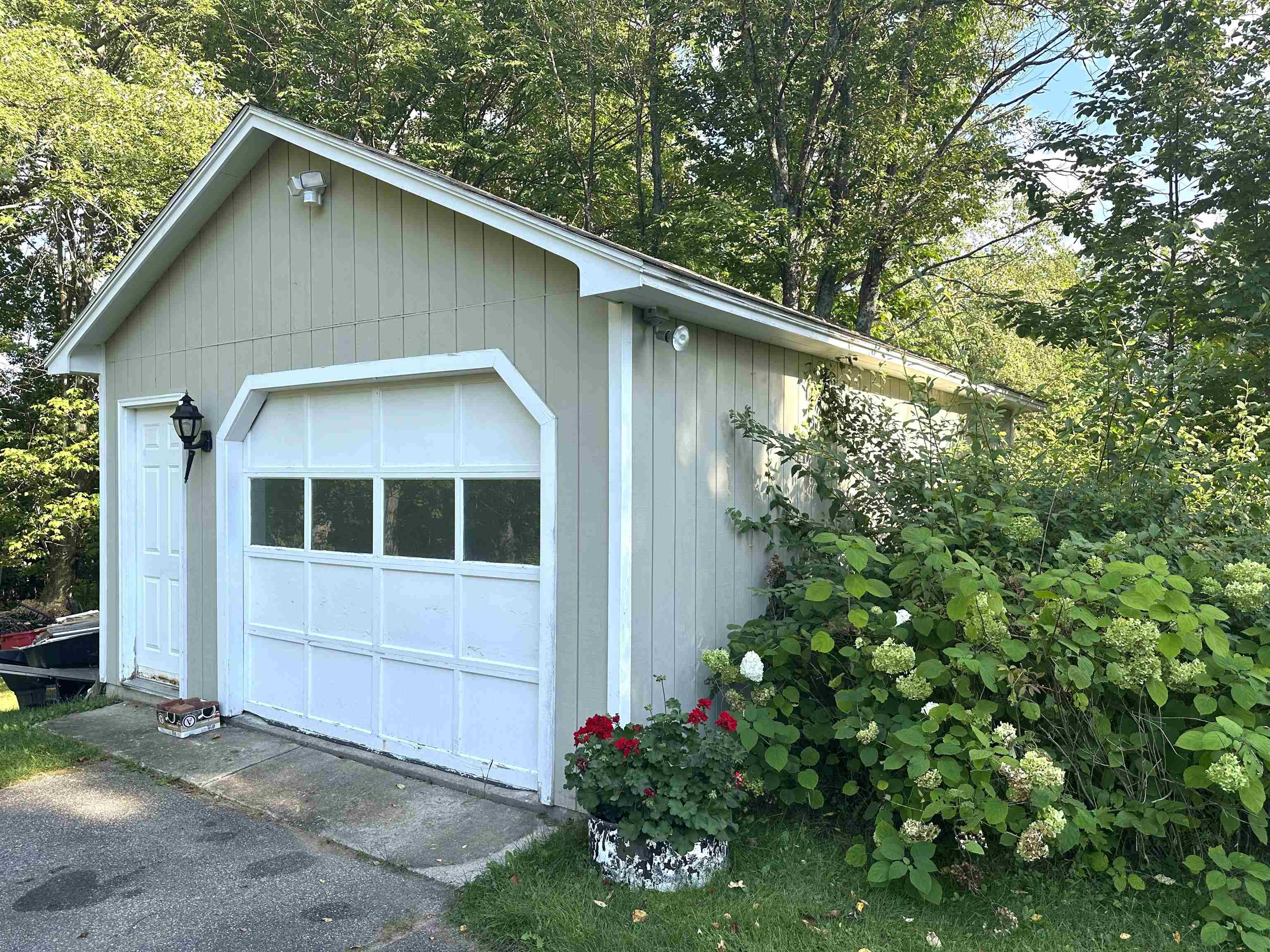 704 Hillside Avenue Berlin, NH 03570 - Photo 34 of 49