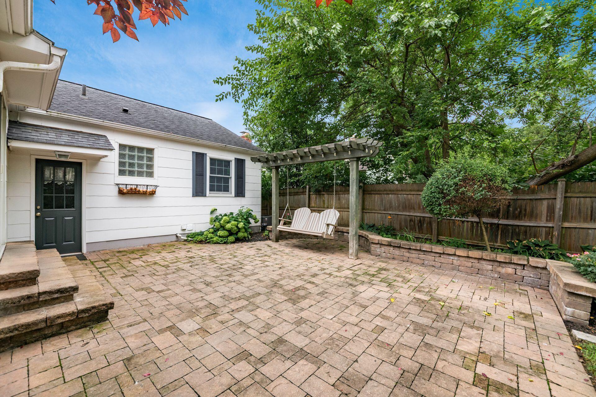 2228 Ridgeview Road Columbus, OH 43221 - Photo 33 of 51 Patio