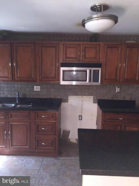 1228 Newfield Road Baltimore, MD 21207 - Photo 4 of 21 Kitchen
