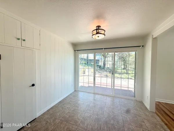 $1,800 | 424 West Leroux Street, Prescott, AZ 86303