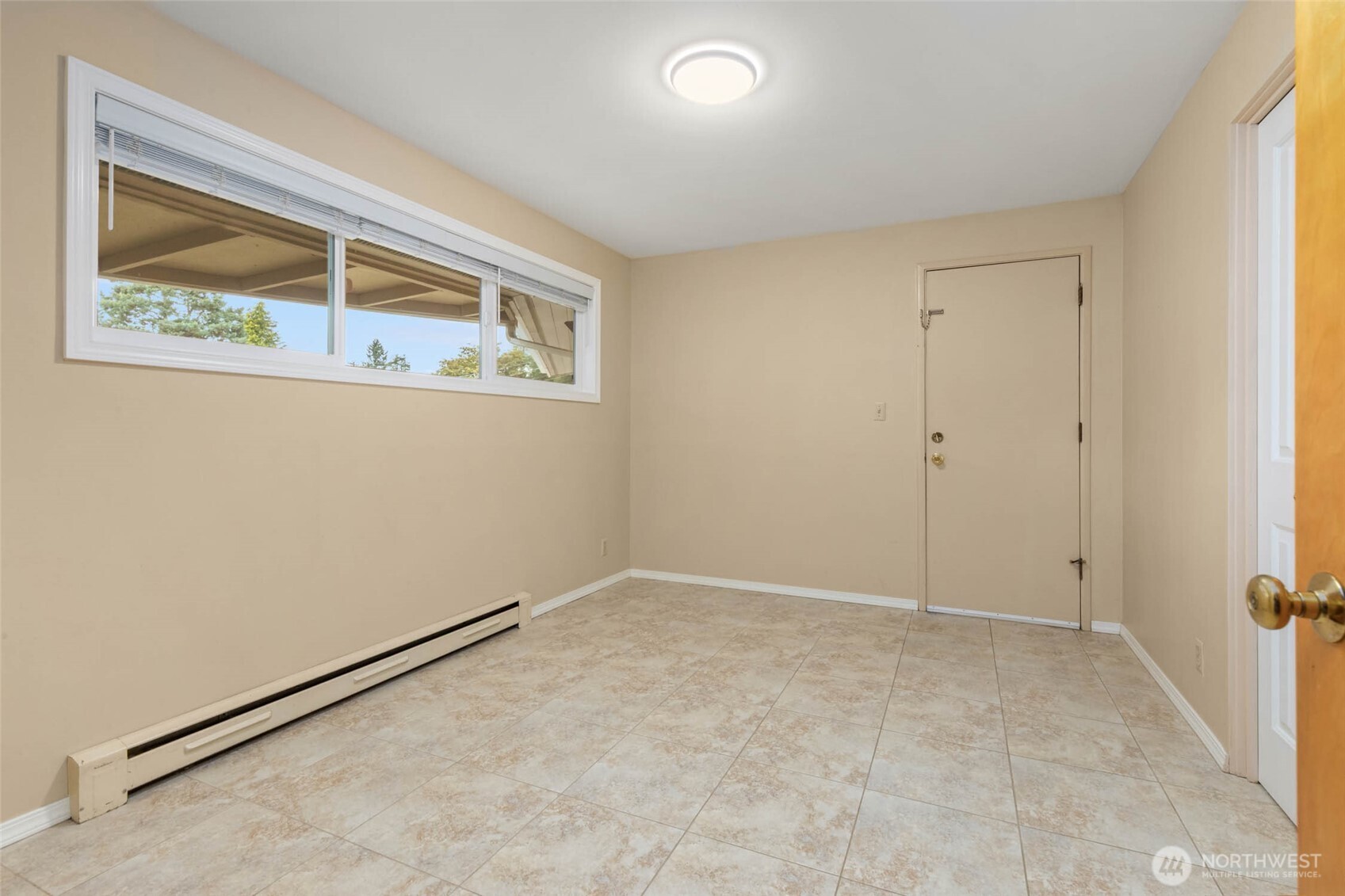 618 Riverview Drive Monroe, WA 98272 - Photo 23 of 39 a view of an empty room