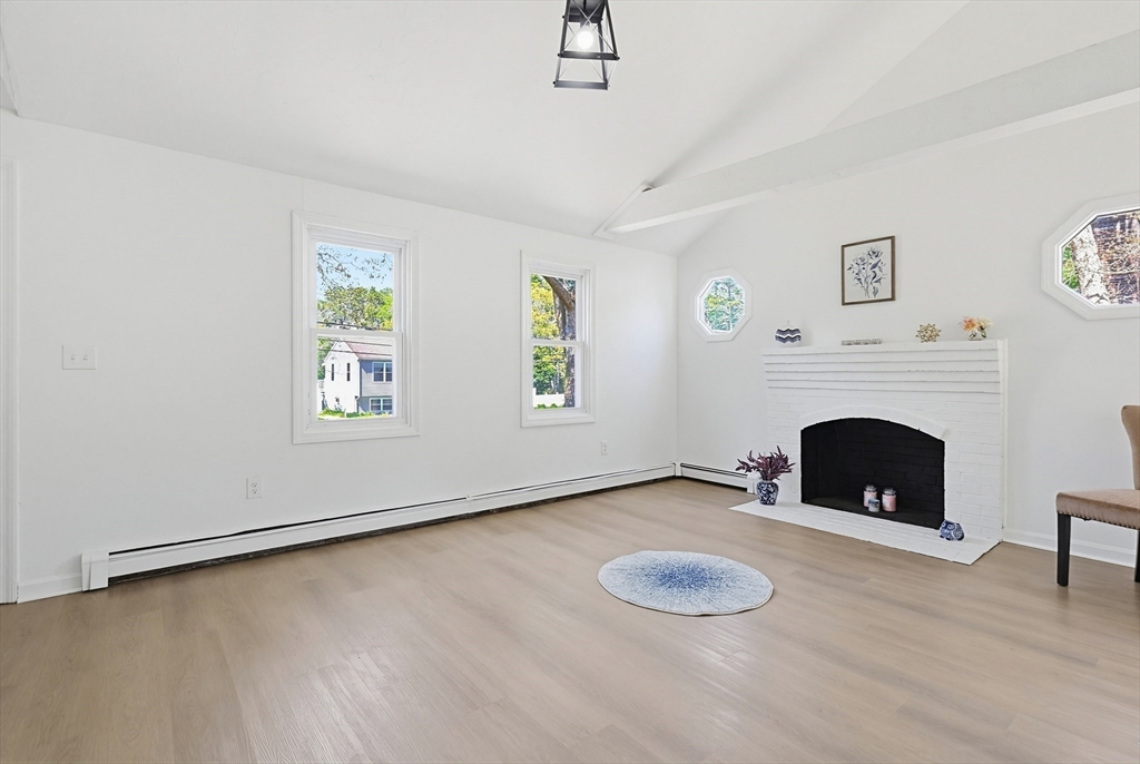 9 Scraggy Neck Rd Extension Bourne, MA 02534 - Photo 3 of 42