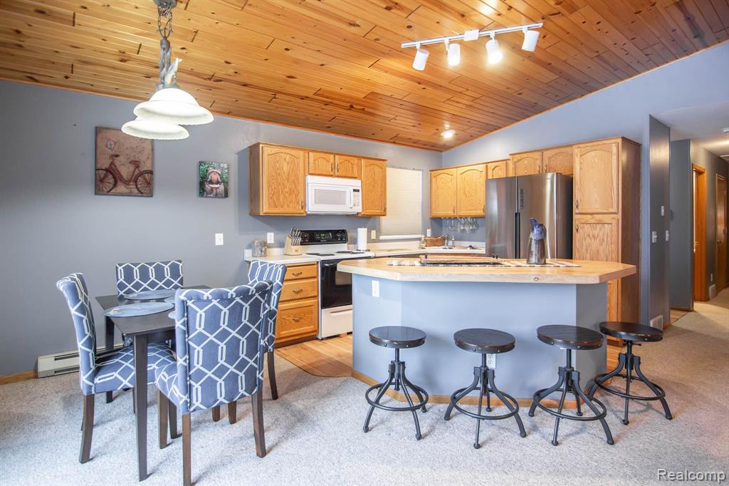 4350 Cherry Road Lincoln, MI 48742 - Photo 7 of 29