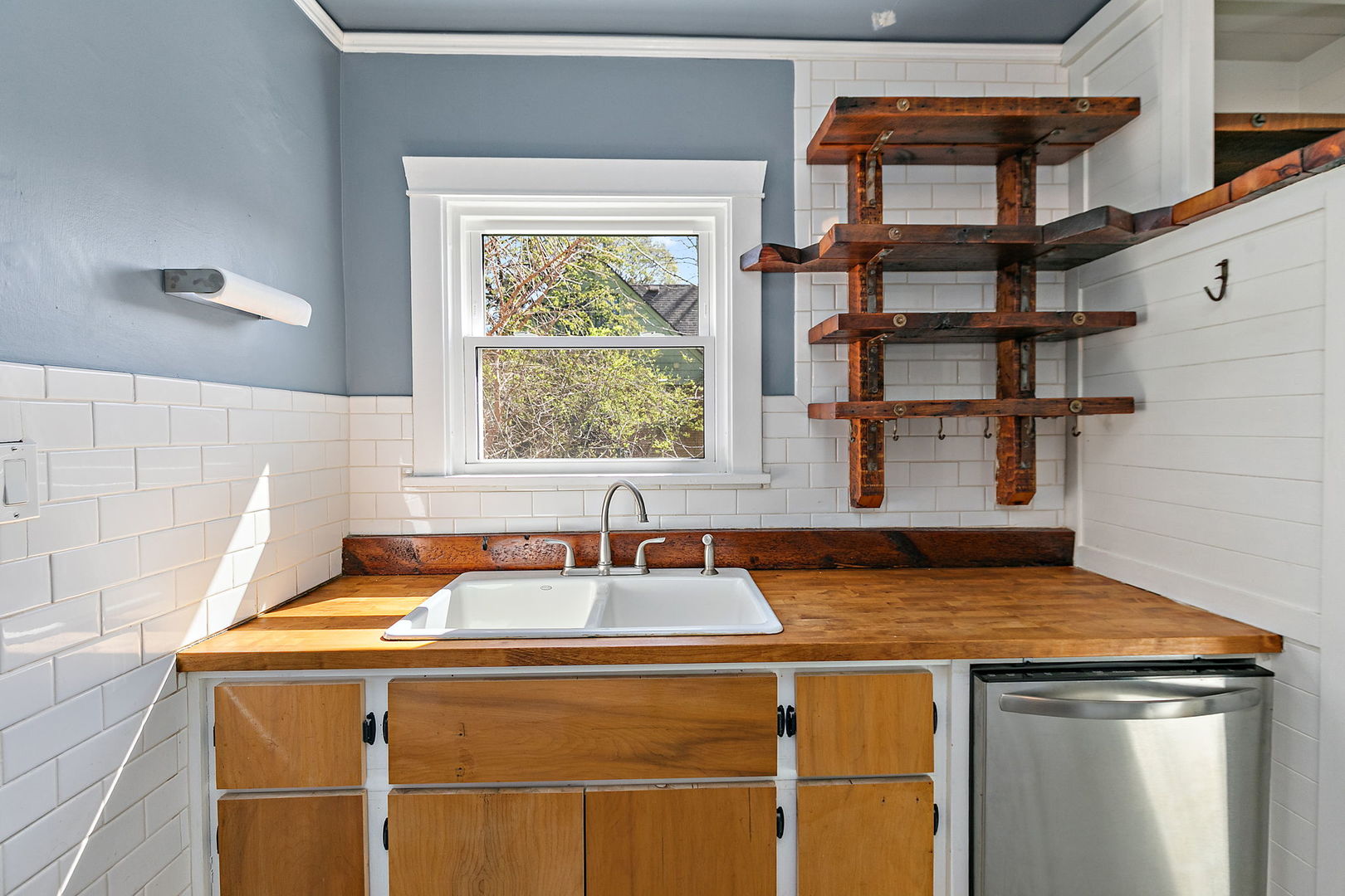 491 Congdon Avenue Elgin, IL 60120 - Photo 12 of 21