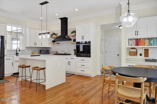 $625,000 | 117 Island View Drive, Lizella, GA 31052