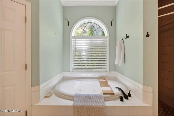 $625,000 | 117 Island View Drive, Lizella, GA 31052