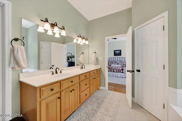 $625,000 | 117 Island View Drive, Lizella, GA 31052