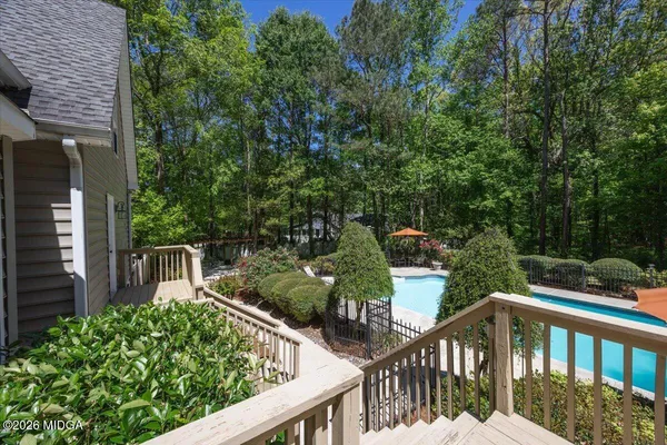 $625,000 | 117 Island View Drive, Lizella, GA 31052
