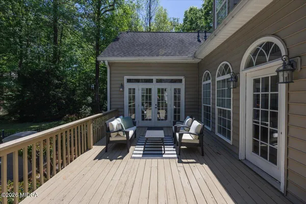 $625,000 | 117 Island View Drive, Lizella, GA 31052