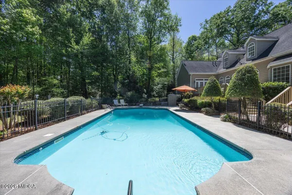 $625,000 | 117 Island View Drive, Lizella, GA 31052