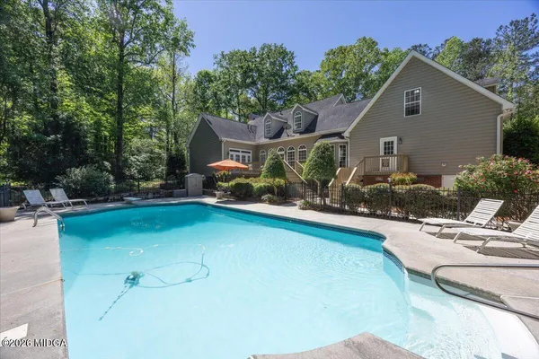 $625,000 | 117 Island View Drive, Lizella, GA 31052
